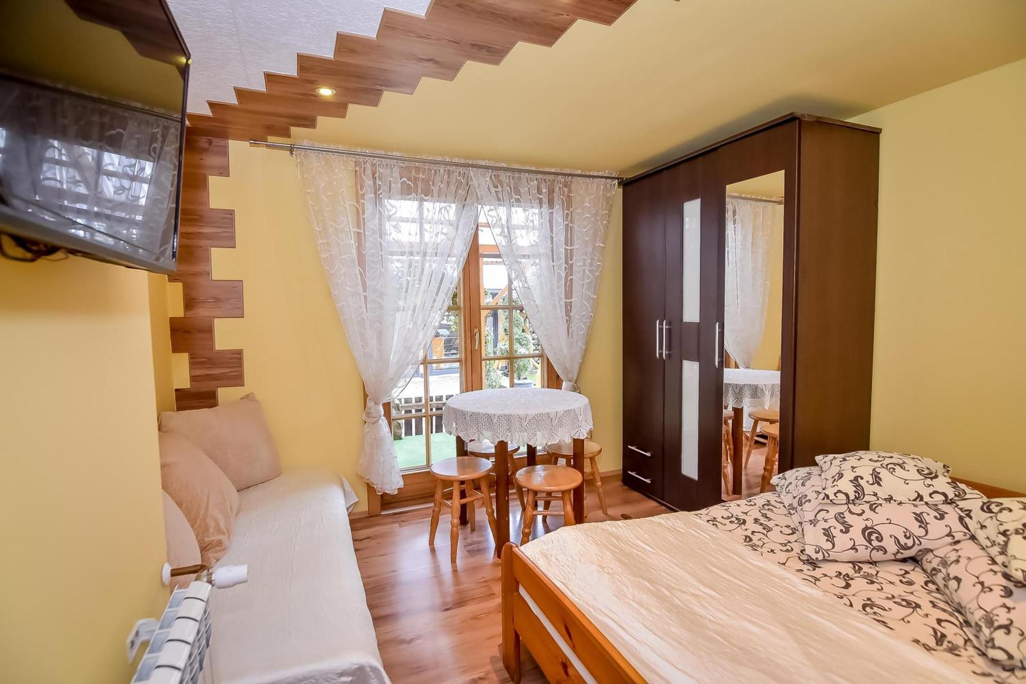 Ciukrowa Chatka Sauna & Jacuzzi Poronin Exterior foto