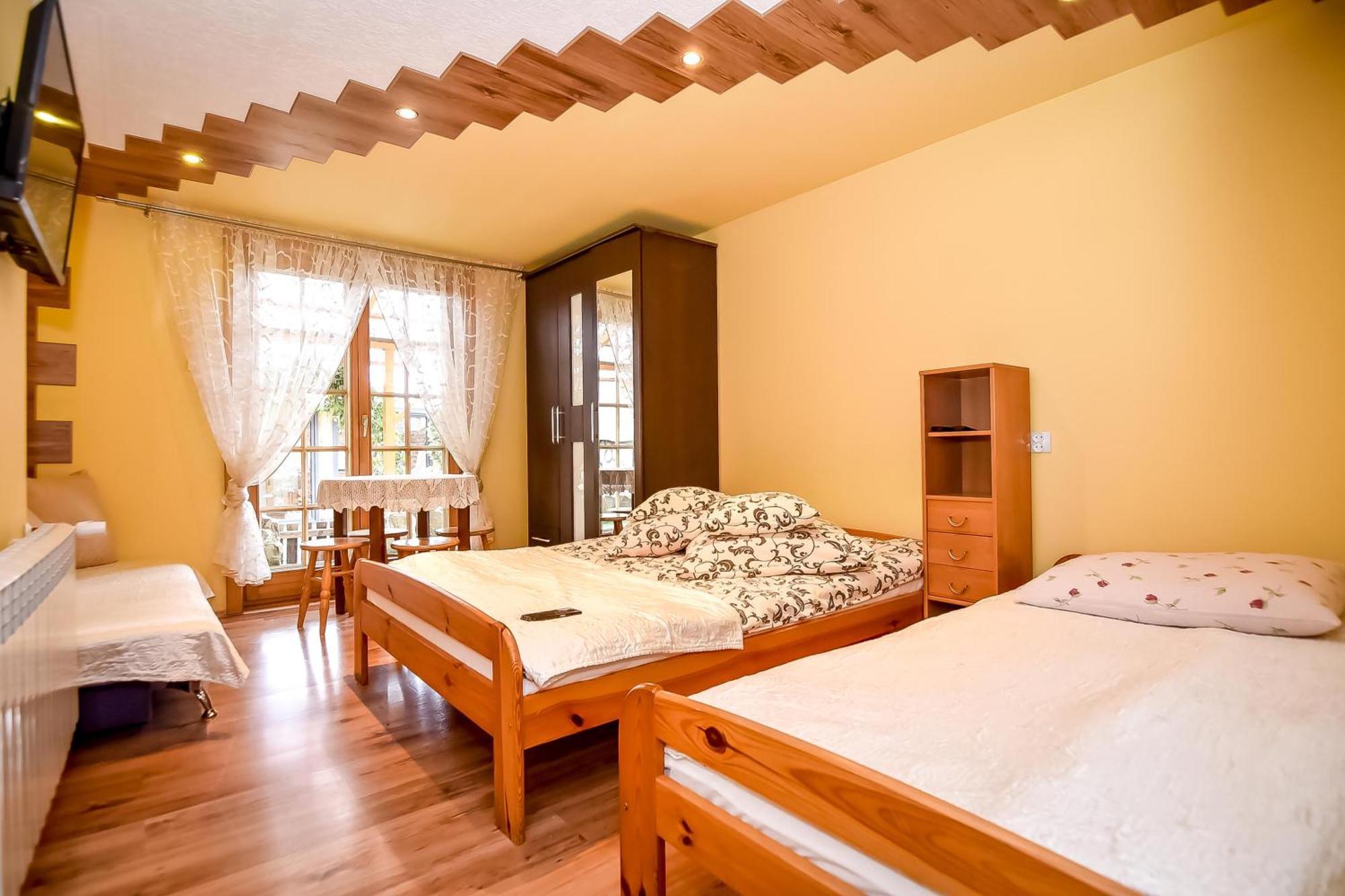 Ciukrowa Chatka Sauna & Jacuzzi Poronin Exterior foto