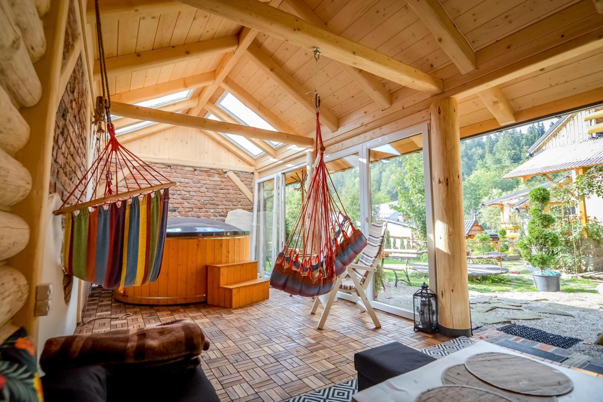 Ciukrowa Chatka Sauna & Jacuzzi Poronin Exterior foto
